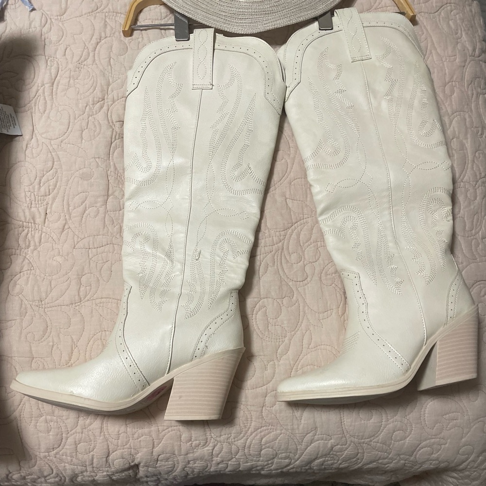 White Women's Western Boots